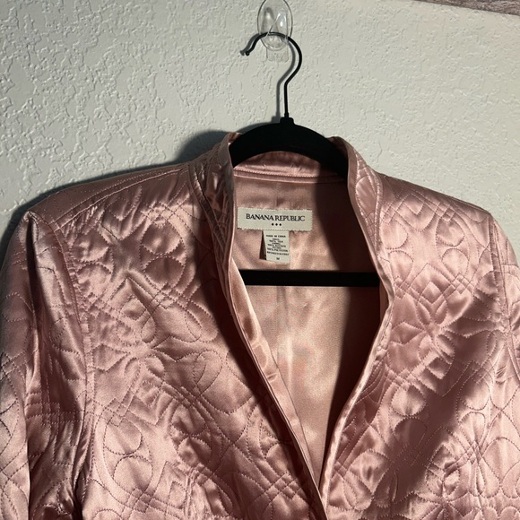 Banana Republic Women's Pink Silk Quilted Jacket Size Medium - Picture 2 of 6